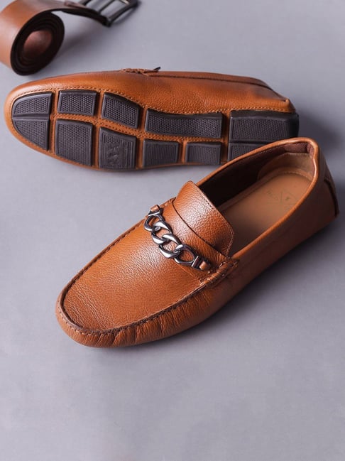 Red tape hot sale tan loafers