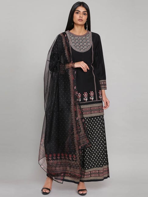 W Black Solid Kurta & Parallel Pants with Dupatta Set