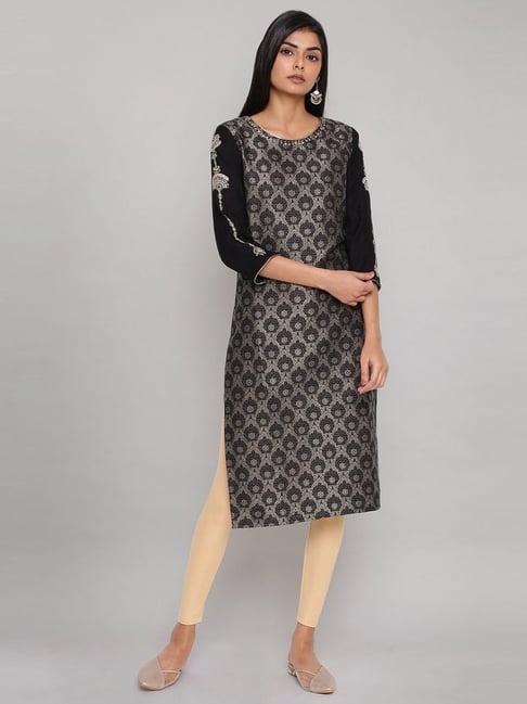 W Black Cotton Embroidered Straight Kurta