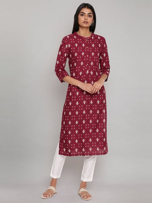 W Red Printed Straight Kurta Price in India