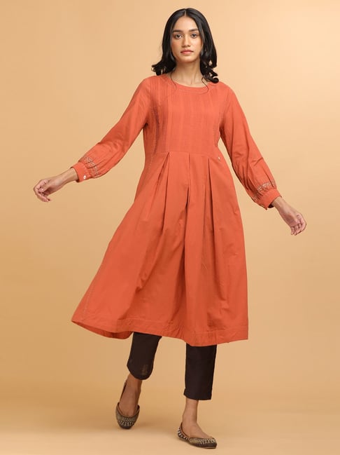 W on sale orange kurti