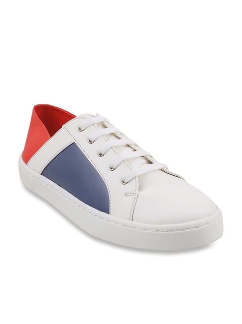 Metro Women's White Casual Sneakers