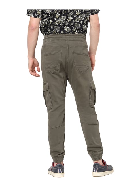 Buy Celio Mens Olive Solid Colored Denim Jeans Online at Best Prices in  India - JioMart.