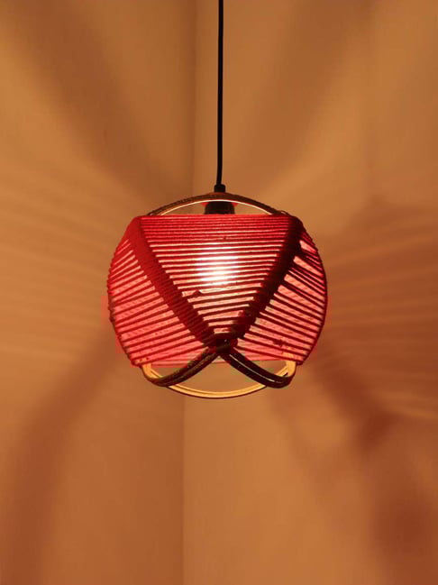 ExclusiveLane 'Jute Goblet' Matte Gold & Red Iron Hand-Etched Pendant Lamp - Set of 1