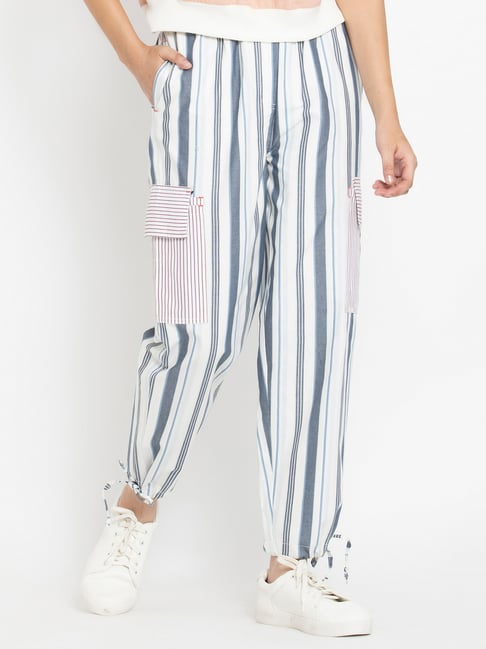 Buy SHAYE White Relaxed Fit Elasticated Crop Pants for Women's