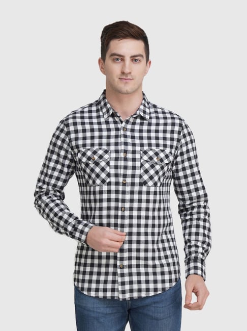 United Colors of Benetton Black & White Cotton Slim Fit Checks Shirt