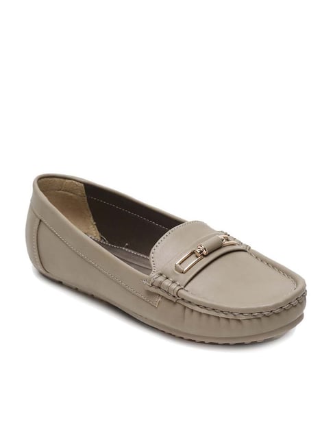 Flat N Heels Women's Beige Casual Loafers