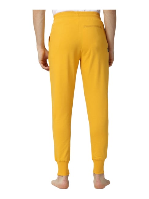 Peter England Kids Joggers, Yellow Jogger Pants for Boys at  peterengland.abfrl.in