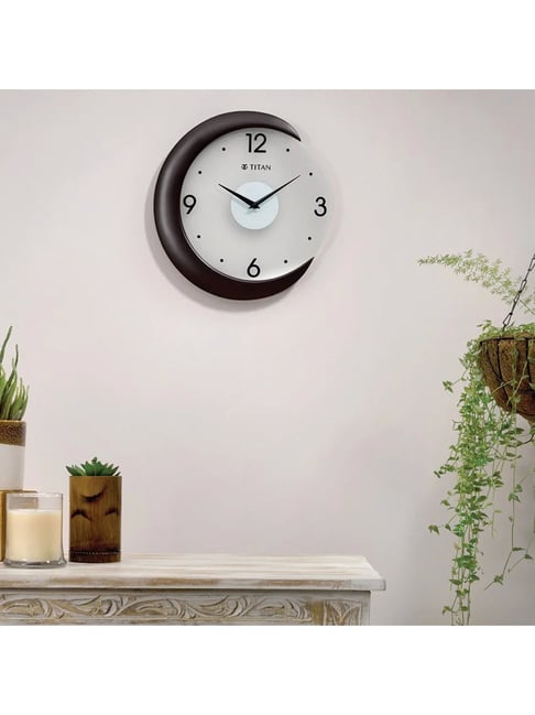 Titan Classic White Wall Clock with Silent Sweep Technology