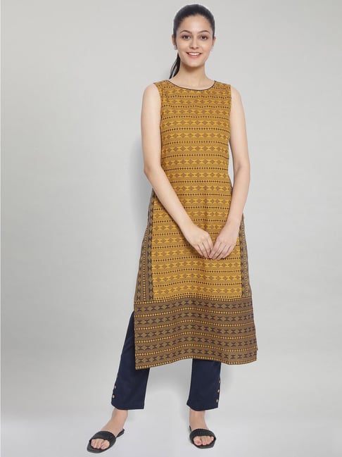 Aurelia Yellow Cotton Embroidered Straight Kurta