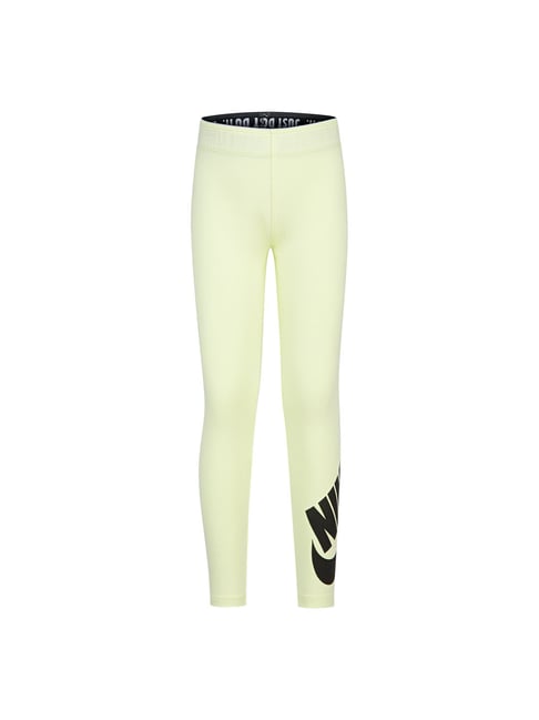 Nike Dri-FIT Fast Mid-Rise 7/8 Women's Tights - SP24 | SportsShoes.com