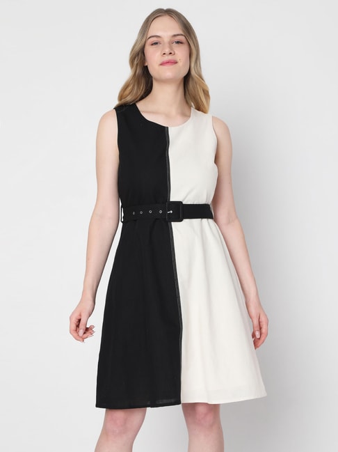 Vero Moda White & Black Regular Fit Dress Price in India