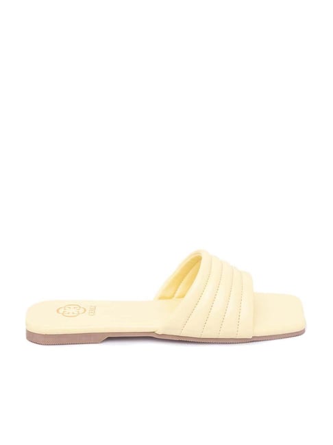 Ceriz Women's Estelia Yellow Casual Sandals