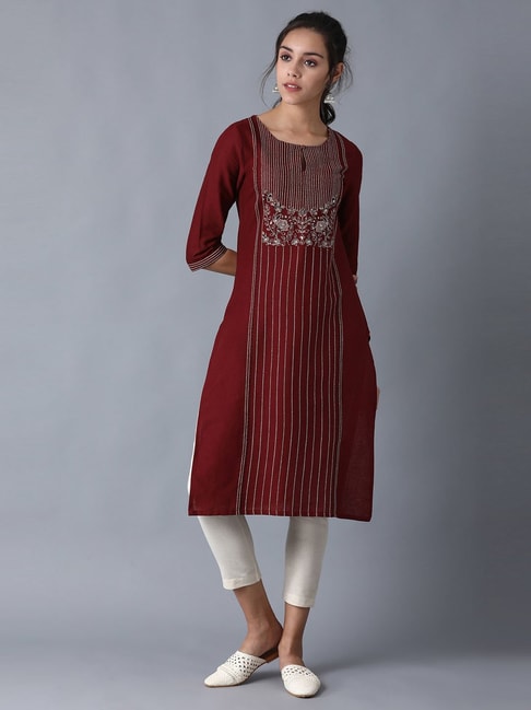 Folksong By W Maroon Embroidered Straight Kurta Price in India