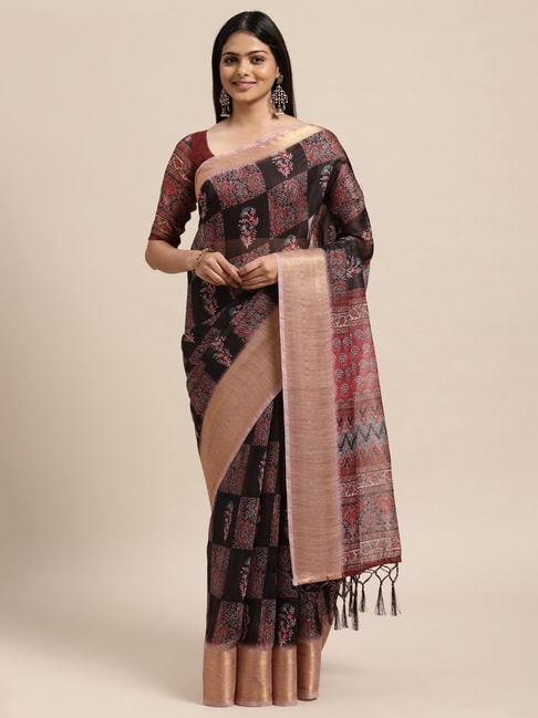 Janasya Black & Red Printed Saree With Unstitched Blouse Price in India