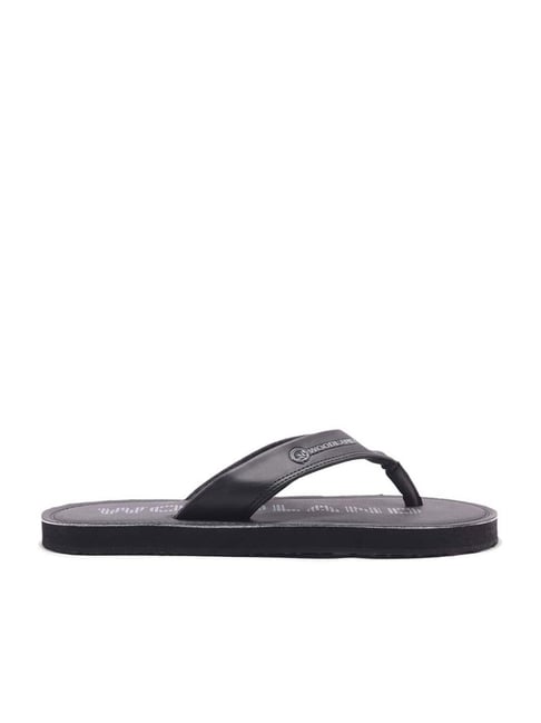 Buy Woodland Men s Pitch Black Flip Flops for Men at Best Price