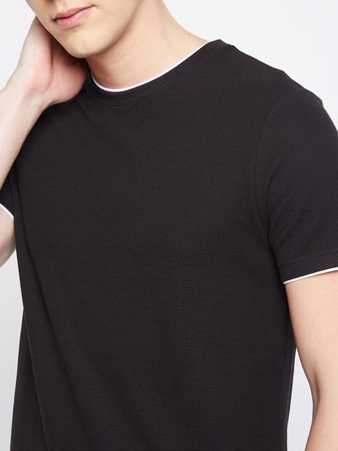 ETA by Westside Solid Black Slim Fit T-Shirt