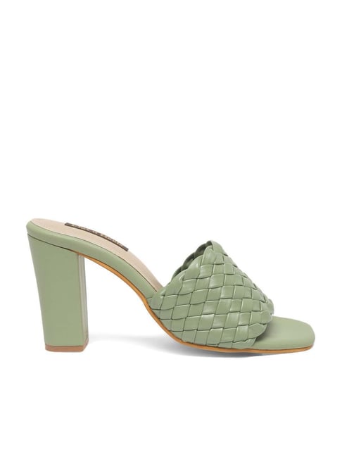 Flat N Heels Women's Green Casual Sandals