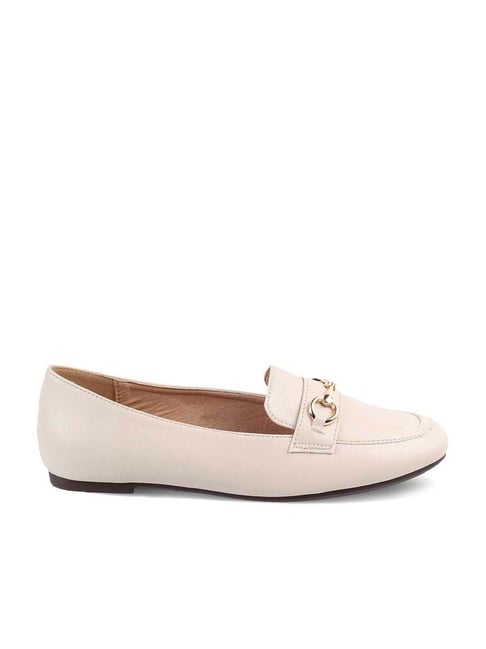 Tresmode Women's Beige Casual Loafers