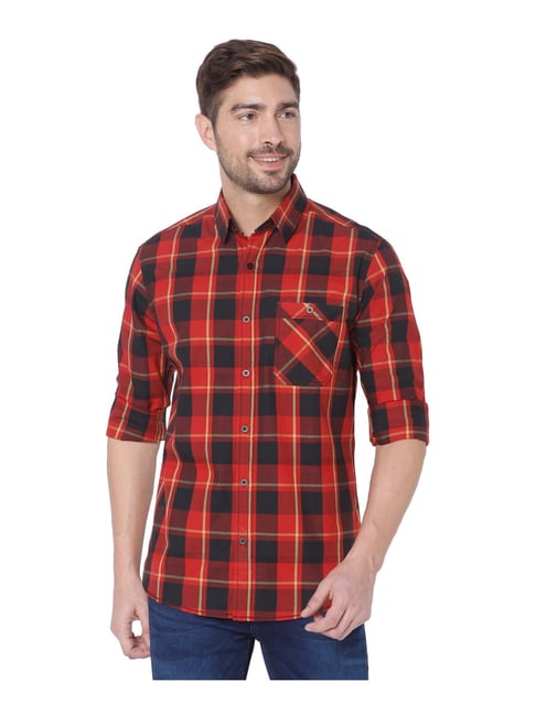 Mufti Red Cotton Slim Fit Checks Shirts