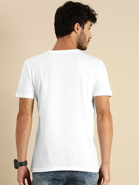 bewakoof white t shirt