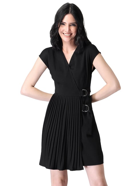 FabAlley Black Regular Fit Dress Price in India
