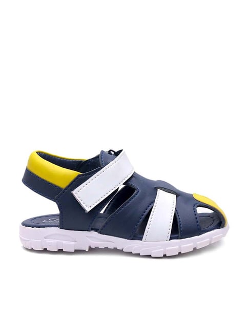 Buy KATS Kids F-11 Stylish Boys and Girls Casual Fashion Sandals for 1.5-4  Years Color: Black Size: 5C at Amazon.in