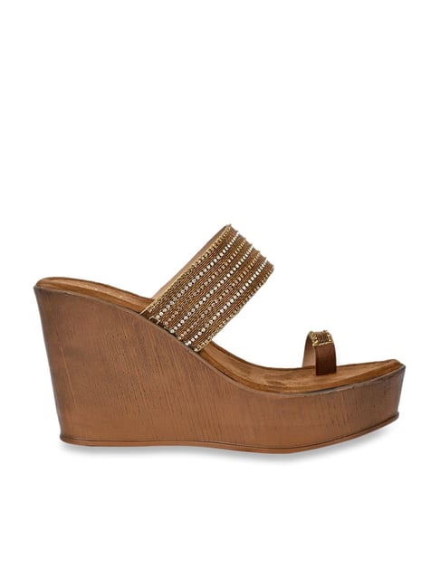 Jove Women's Bronze Toe Ring Wedges