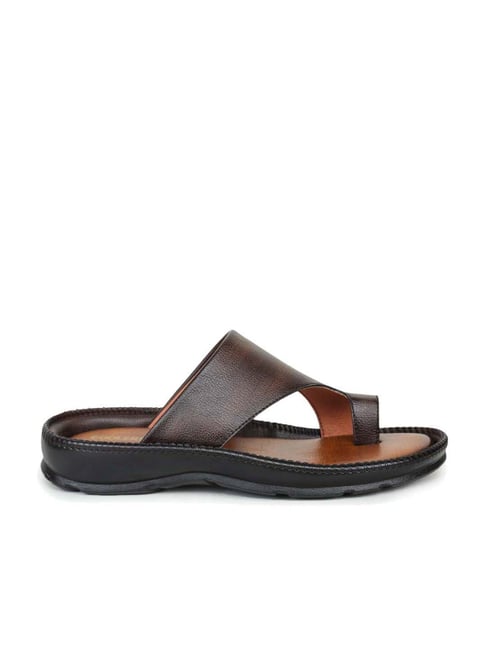 Buy Coolers by Liberty Men s Brown Toe Ring Sandals for Men at