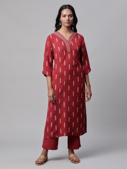 Linen Club Women Maroon Printed Kurta Set Price in India