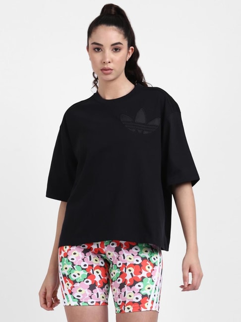 Adidas Originals Black Relaxed Fit T-shirt Price in India
