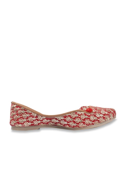 Desi Colour Women's Red Ethnic Juttis Price in India