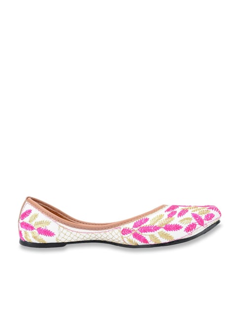 Desi Colour Women's White & Pink Ethnic Juttis Price in India