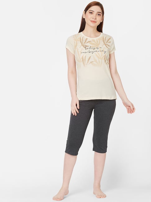 Sweet Dreams Beige & Black Printed T-Shirt With Capris