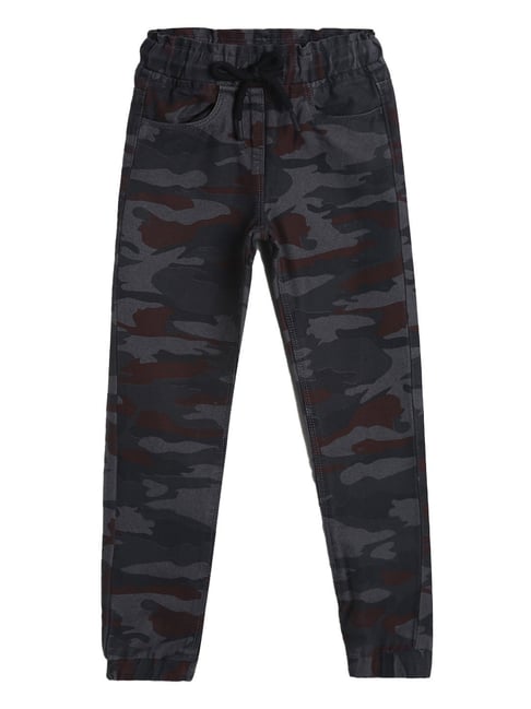 Buy online Green Camouflage Print Jogger from Bottom Wear for Men by Ivoc  for ₹550 at 69% off | 2024 Limeroad.com
