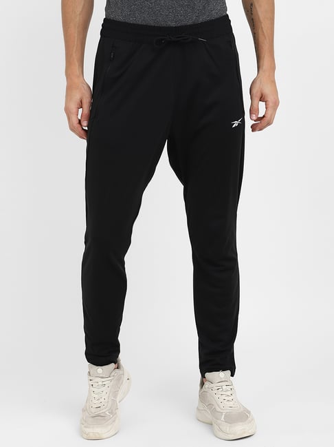 Amazon.com: Nike Challenger Track Club Men's Dri-FIT Running Pants (Medium,  Black/Midnight Navy/Summit White) : Clothing, Shoes & Jewelry