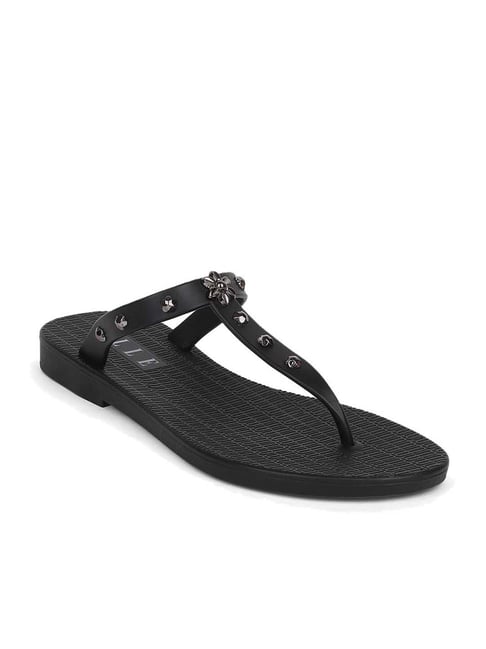 Guess black flip discount flops