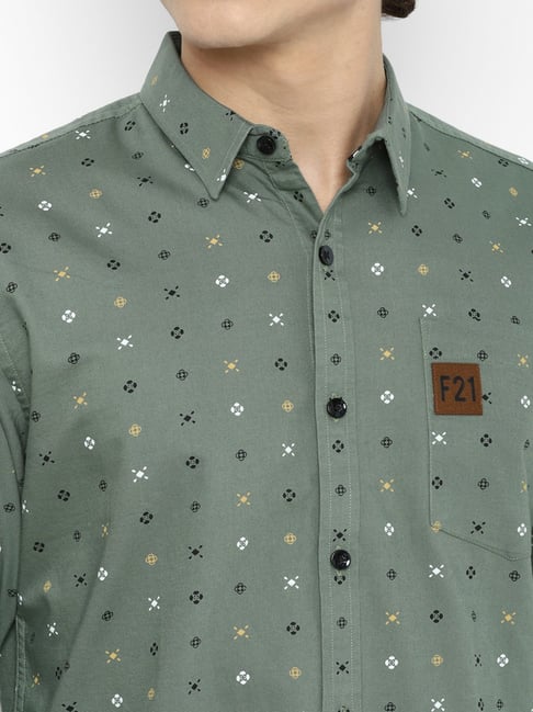 Forever 21 Green Cotton Regular Fit Printed Shirts