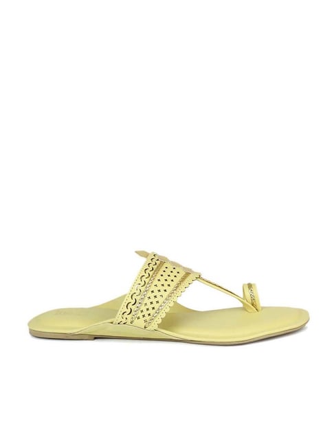 Inc.5 Women's Yellow Toe Ring Sandals Price in India