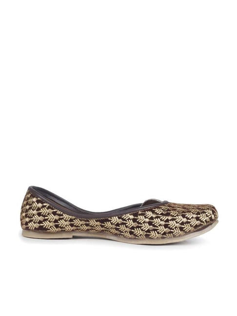 The Desi Dulhan Women's Brown Ethnic Juttis Price in India