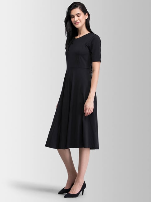 Online Shopping Mall Women Fit Flare Black Dress Reviews: Latest Review of  Online Shopping Mall Women Fit Flare Black Dress, Price in India