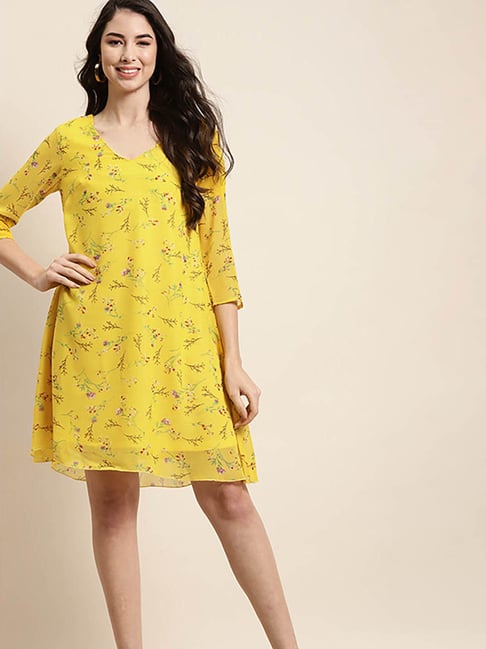 Qurvii Yellow Floral Print Midi Dress Price in India