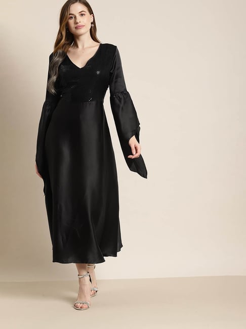 Qurvii Black Embellished Maxi Dress Price in India