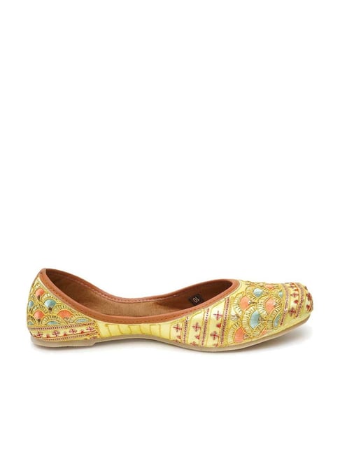 Ta Chic Women's Golden Yellow Ethnic Mojris Price in India