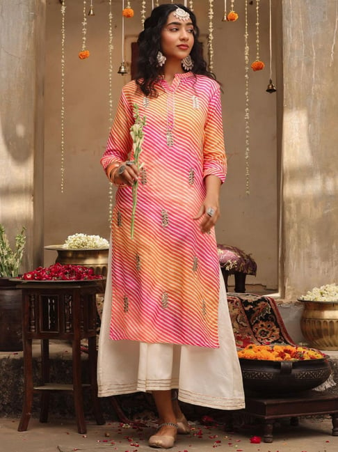 SCAKHI Pink Embroidered Straight Kurta Price in India