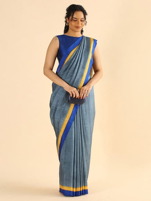 Taneira Grey Silk Printed Saree With Unstitched Blouse Price in India