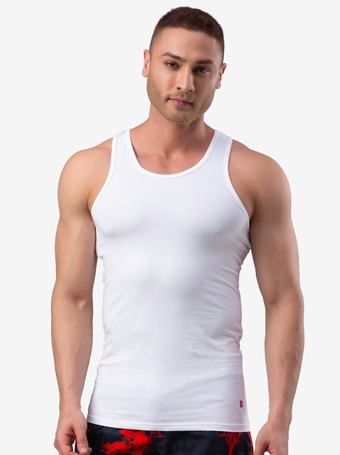 UnderJeans by Spykar White Regular Fit Vest-picture-29