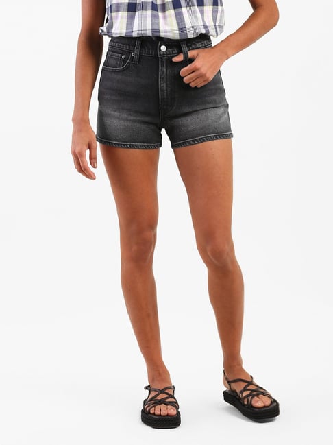 Trendy Shorts - Levis Denim, Biker, and more | Trendy and Tipsy