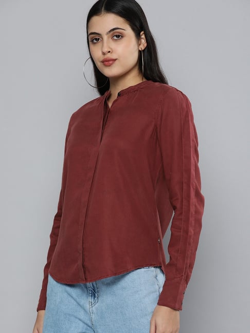 Levi's Maroon Relaxed Fit Shirt Price in India