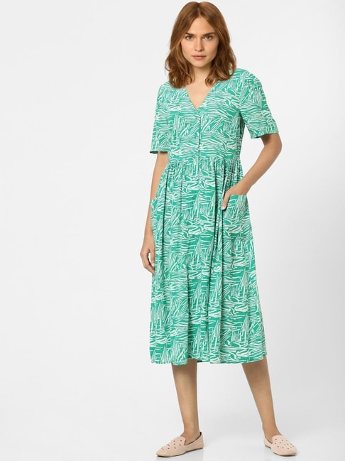 Vero Moda Green Printed Dress Price in India